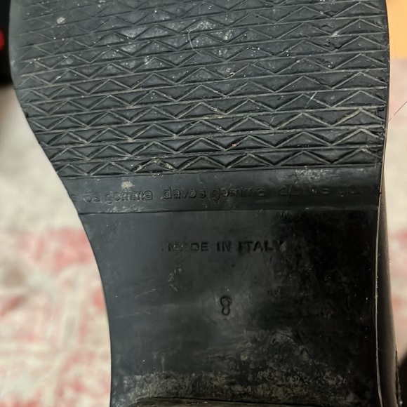 Everlane Modern Chelsea Boot - Picture 7 of 7